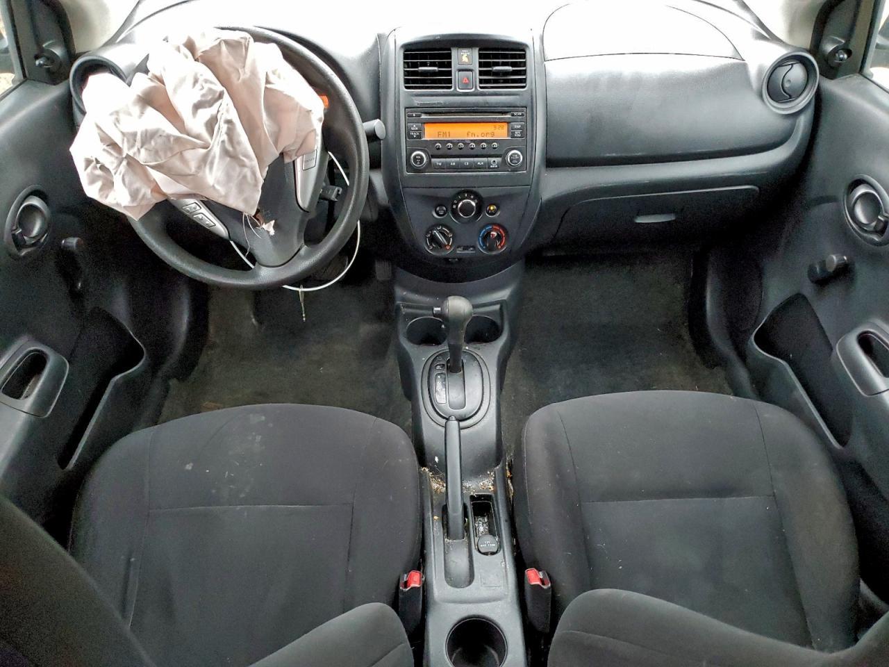 2015 NISSAN VERSA