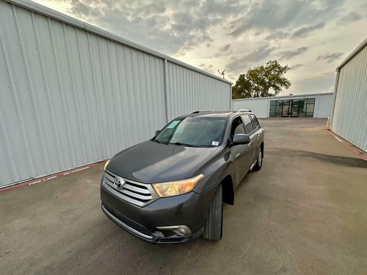 2012 TOYOTA HIGHLANDER