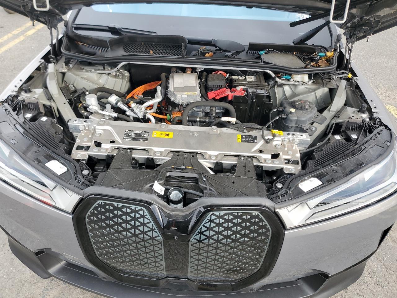 2024 BMW iX
