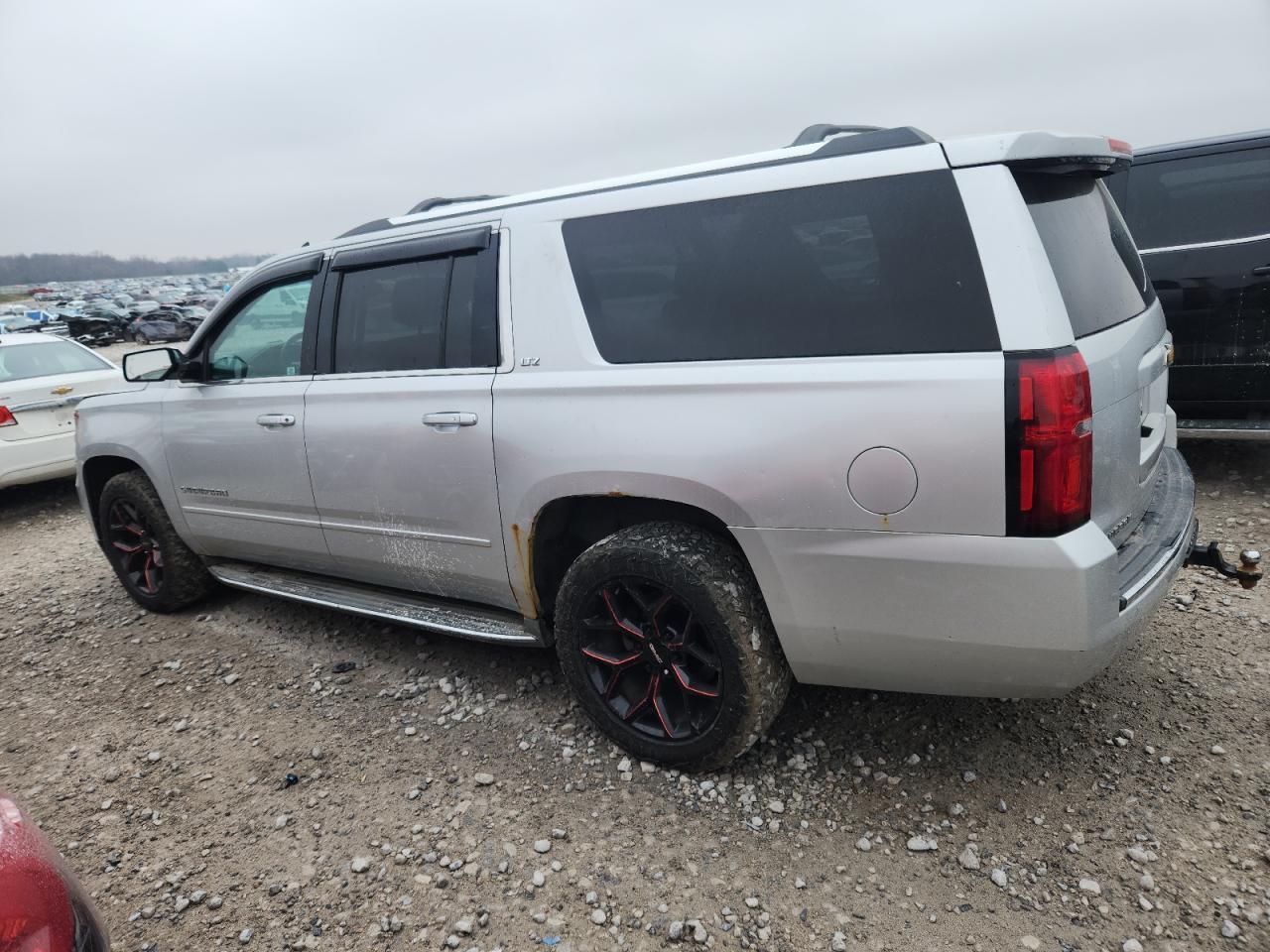 2015 CHEVROLET Suburban