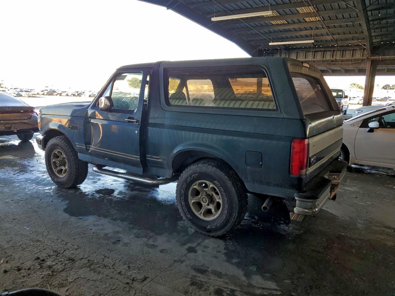 1995 FORD Bronco