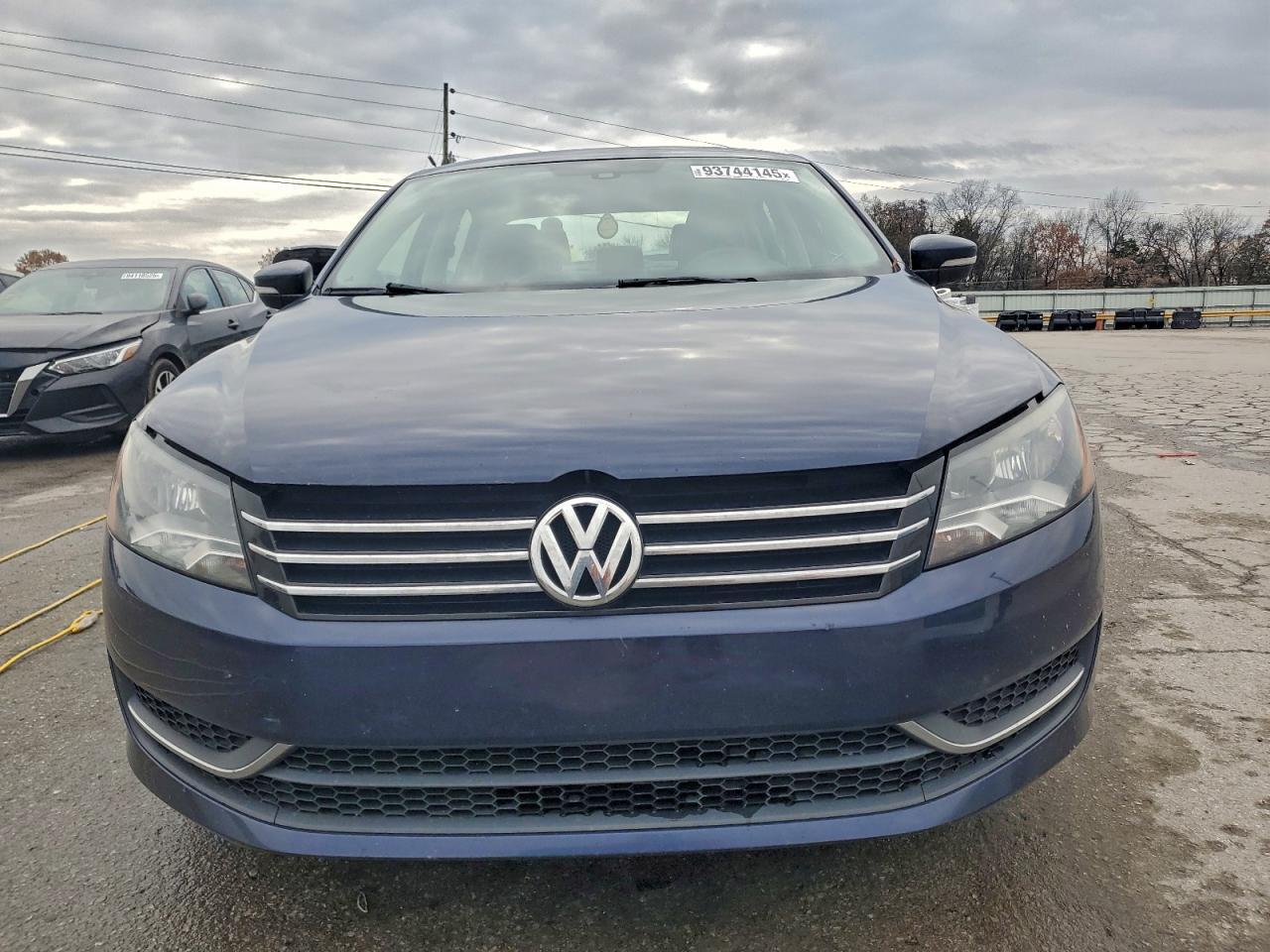 2014 VOLKSWAGEN Passat