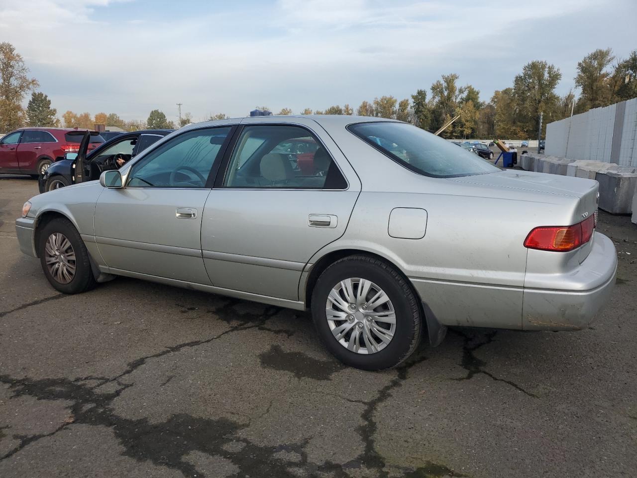 2001 TOYOTA CAMRY