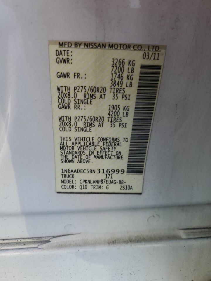 2011 NISSAN Titan