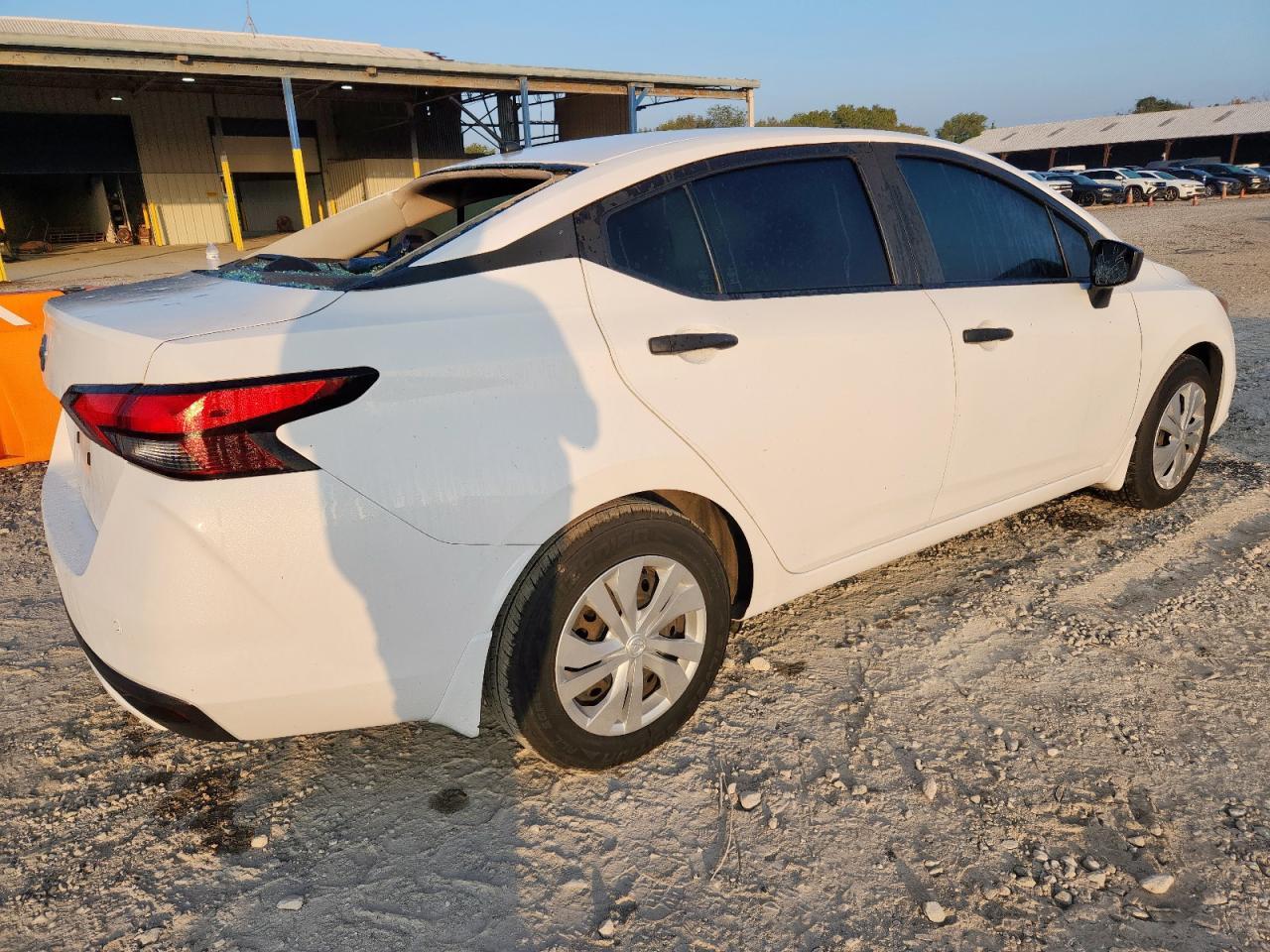 2021 NISSAN VERSA