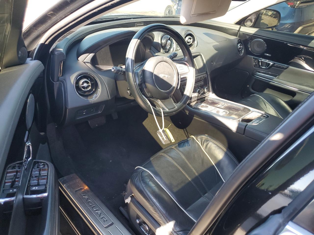 2016 JAGUAR Xj-Series