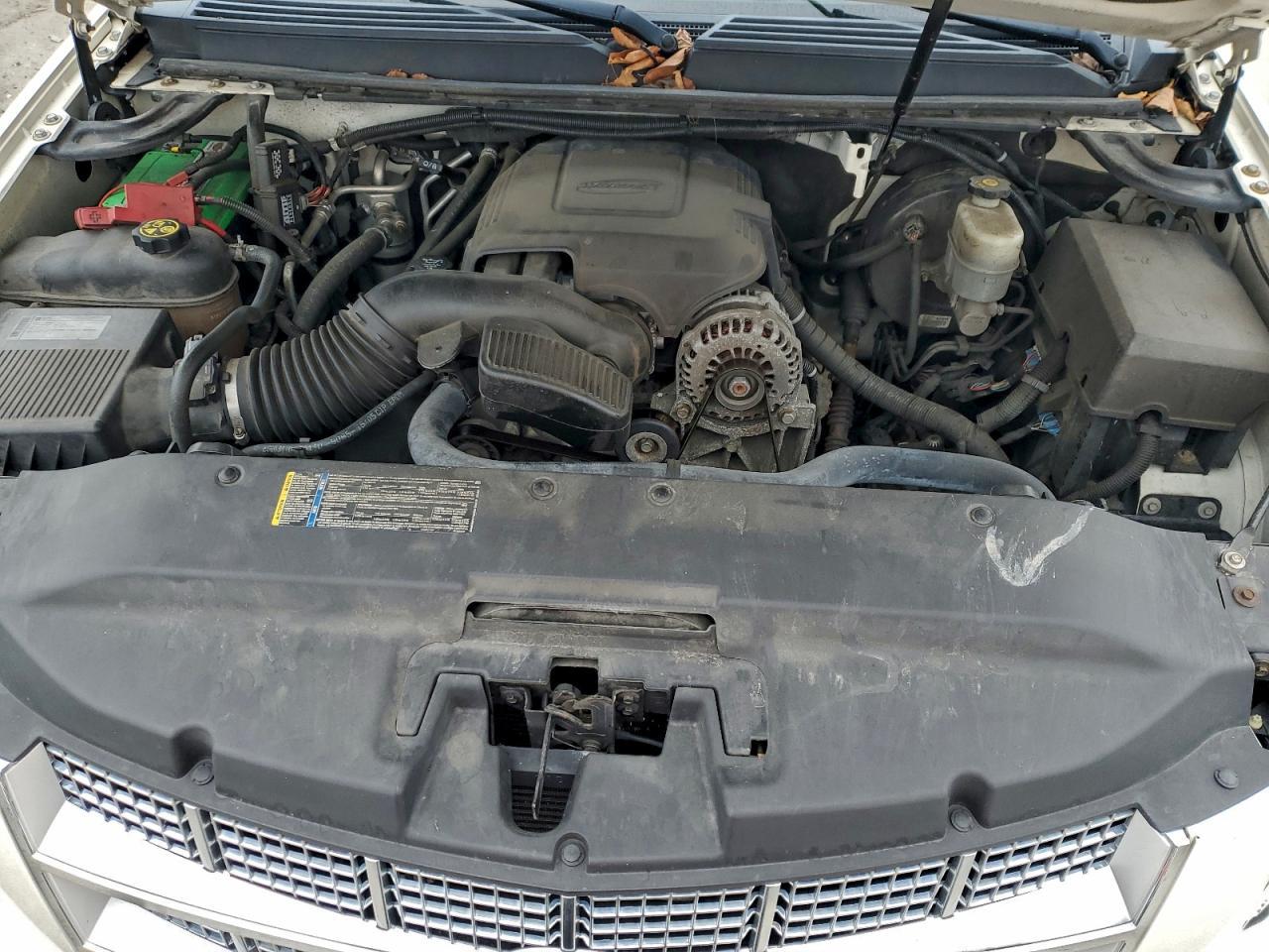 2011 CADILLAC Escalade ESV