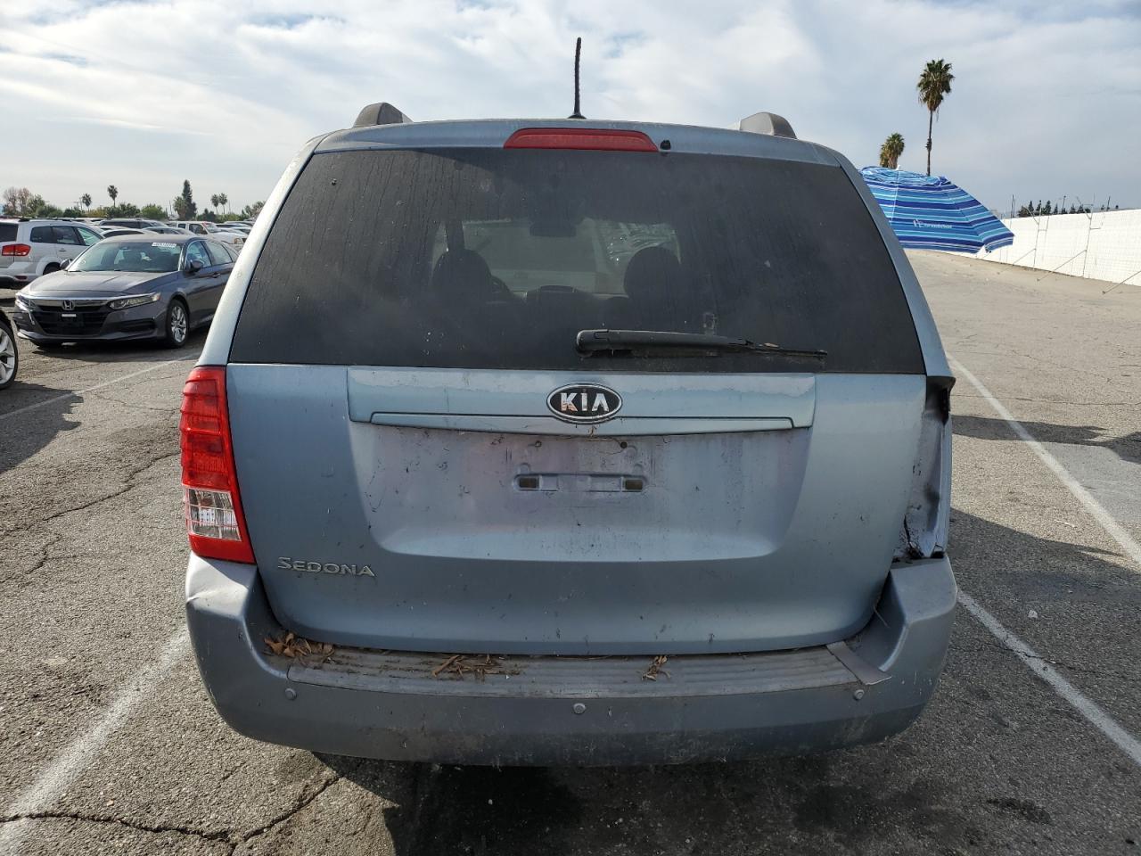 2011 KIA SEDONA