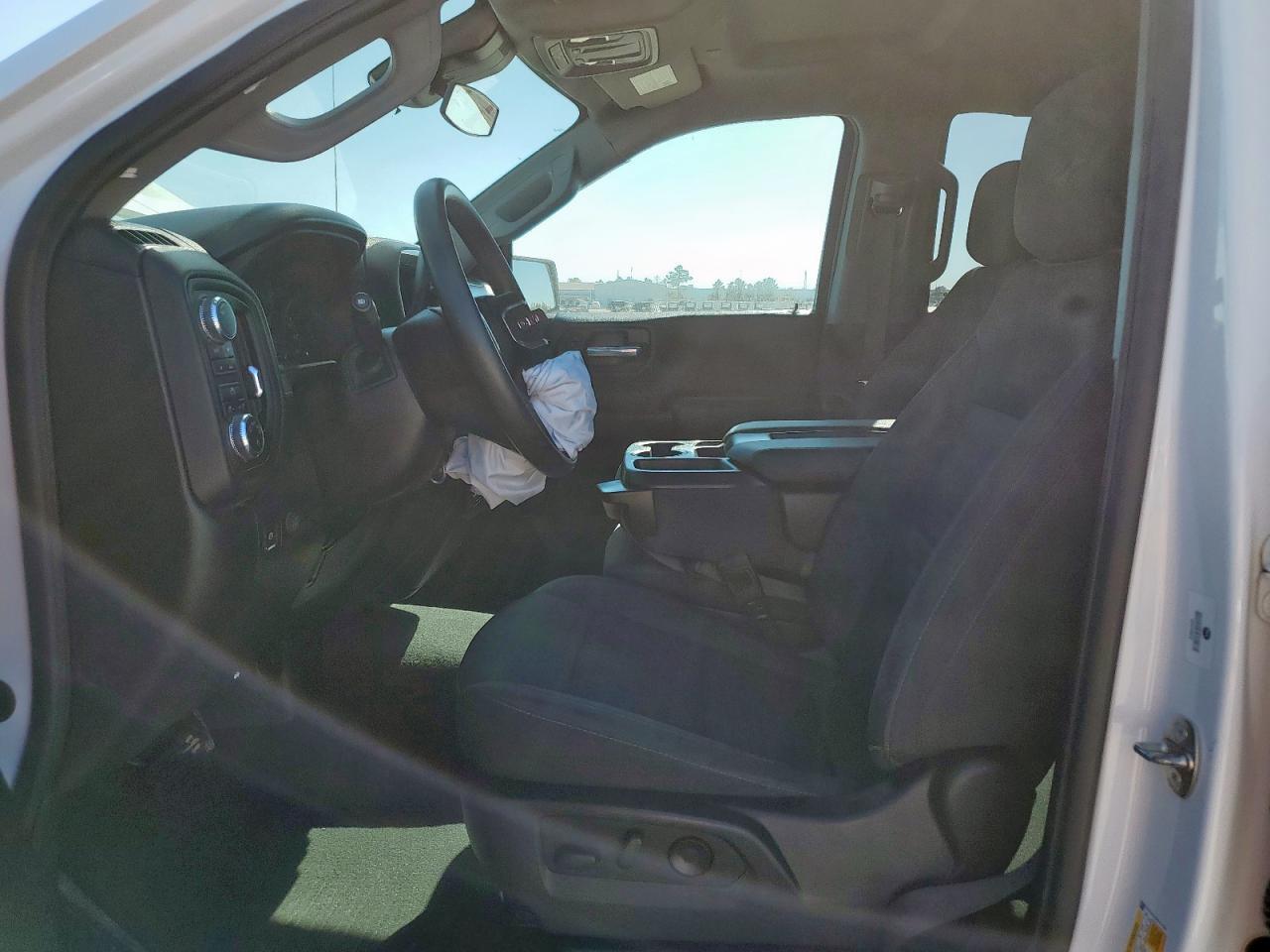 2024 GMC Sierra