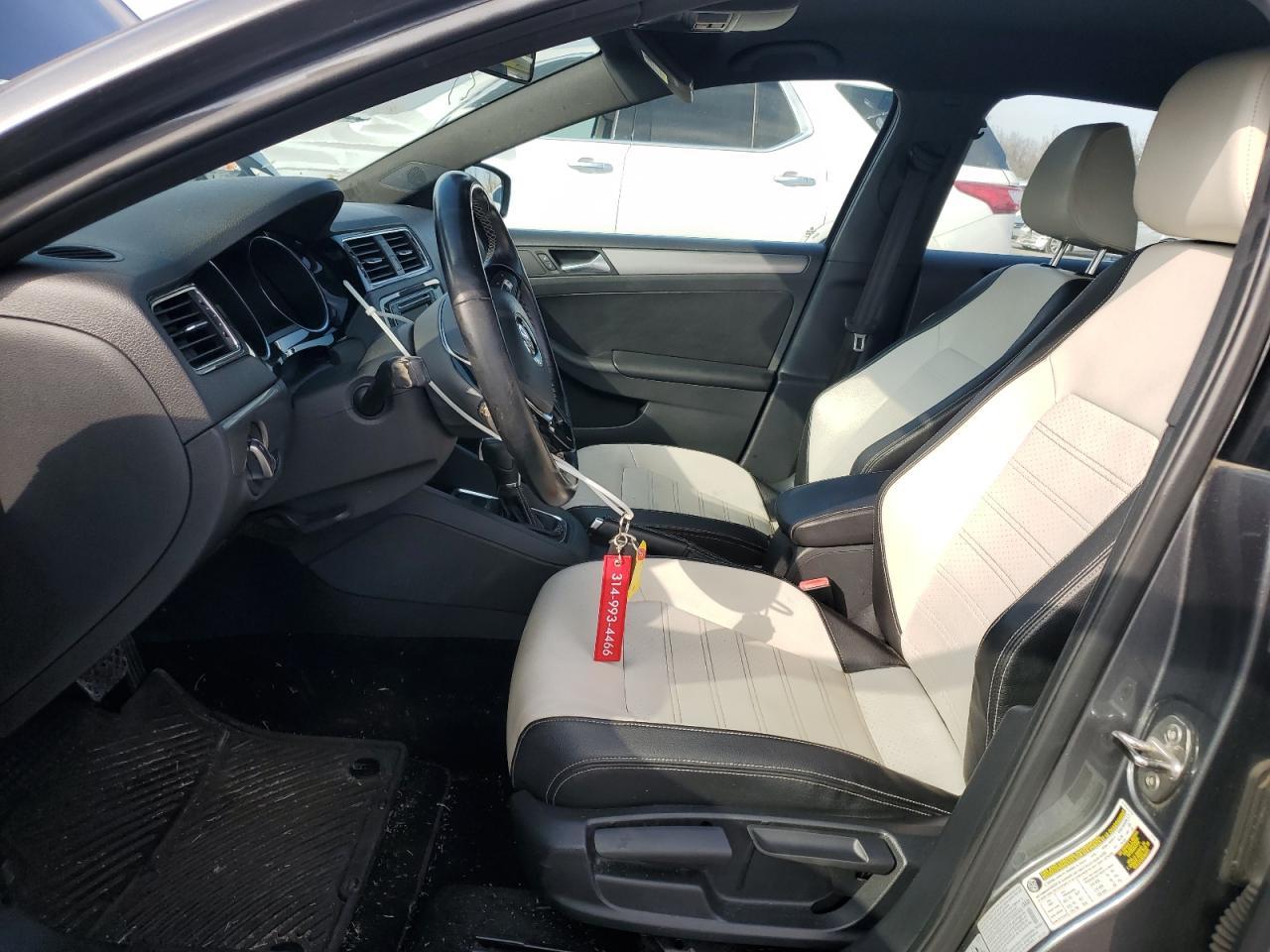 2016 VOLKSWAGEN JETTA
