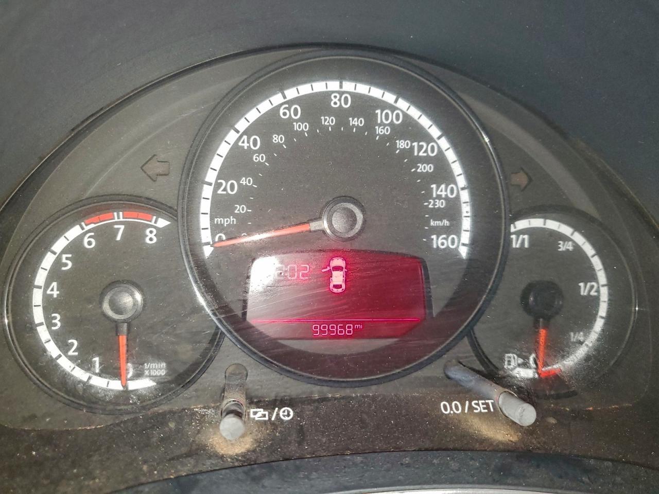 2013 VOLKSWAGEN Beetle