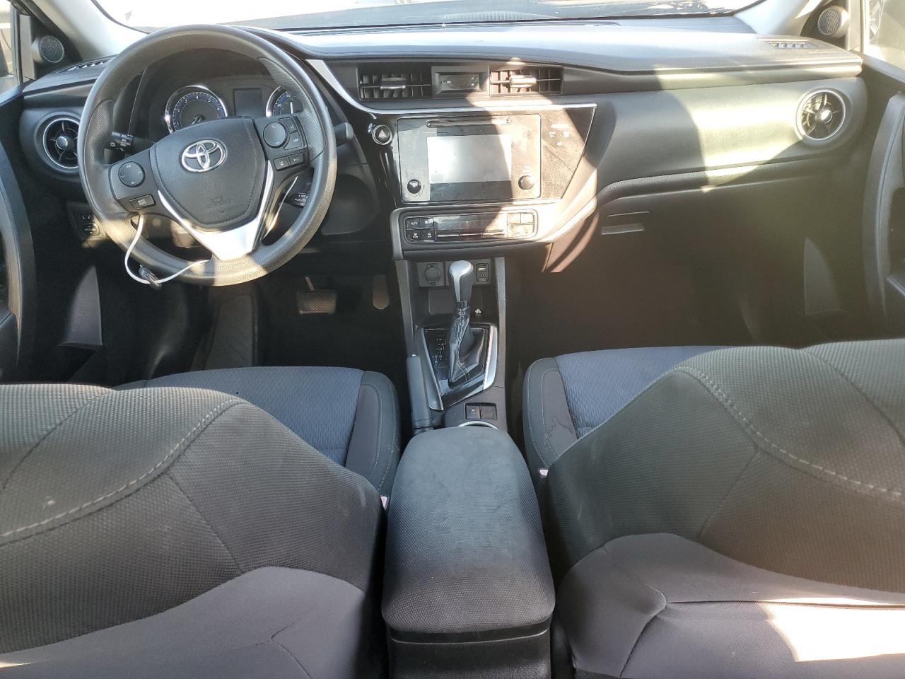 2017 TOYOTA COROLLA