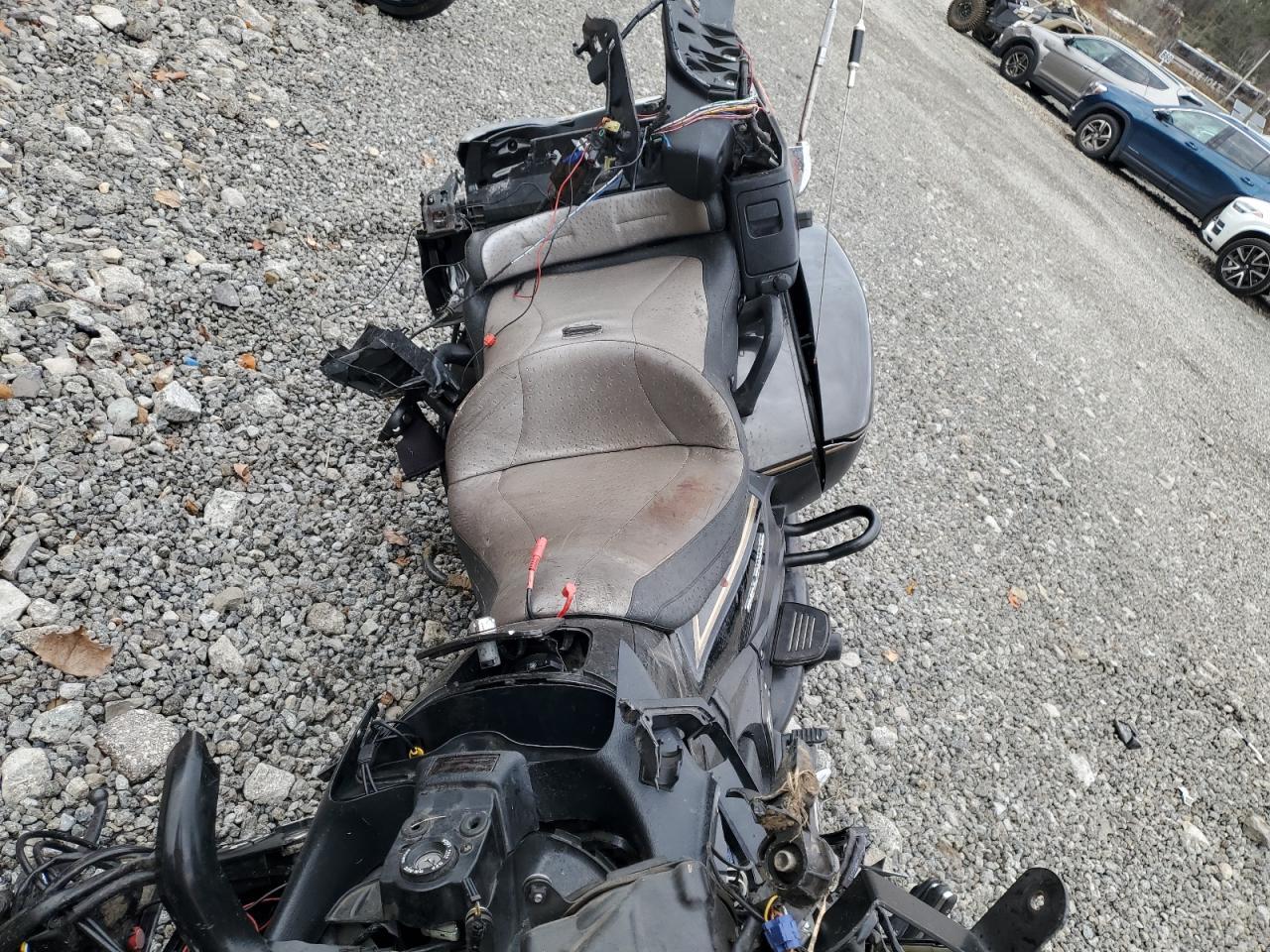 2016 HONDA Gl1800