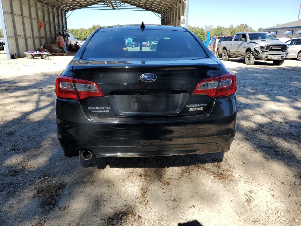 2017 SUBARU Legacy