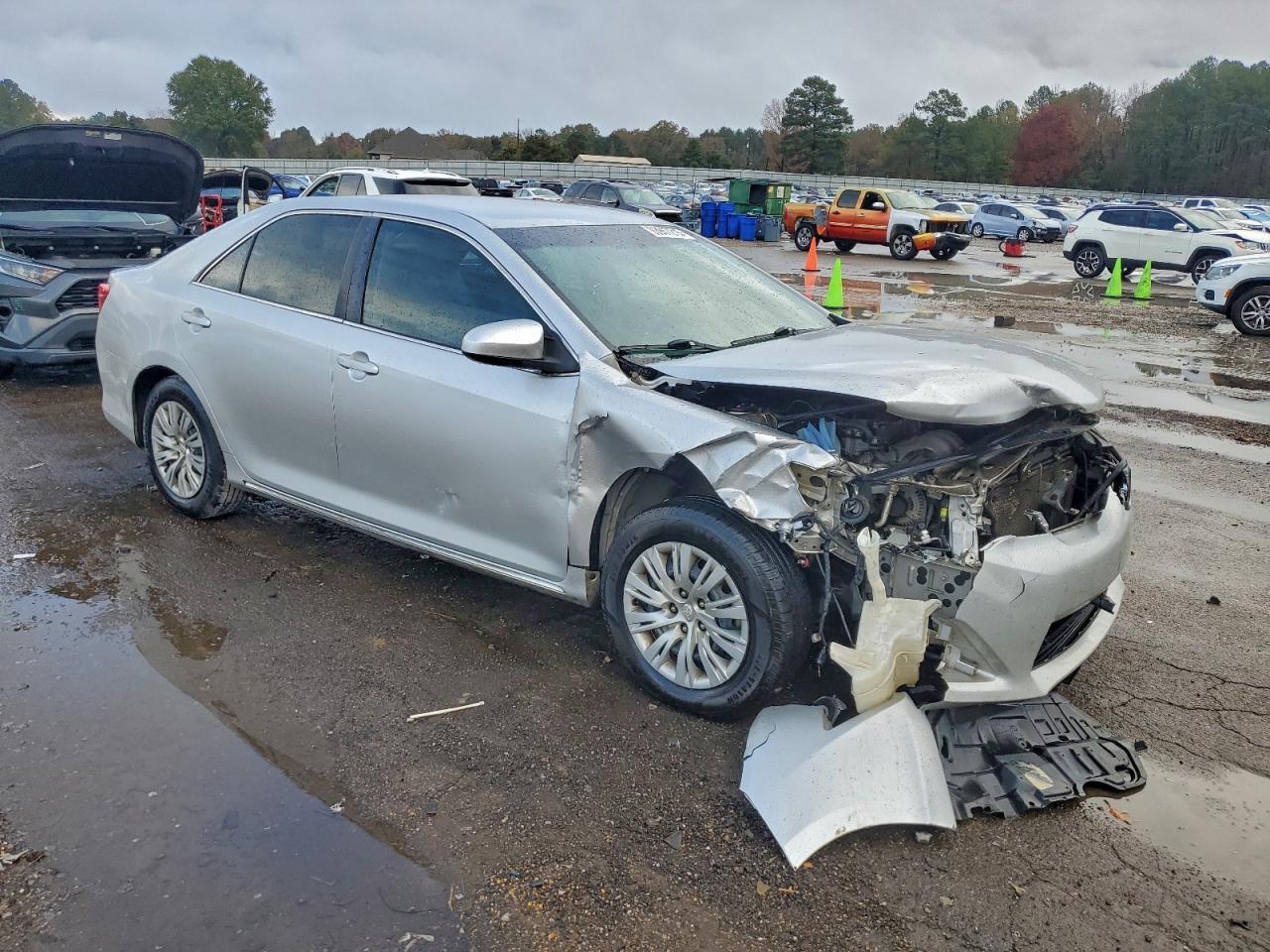 2013 TOYOTA CAMRY