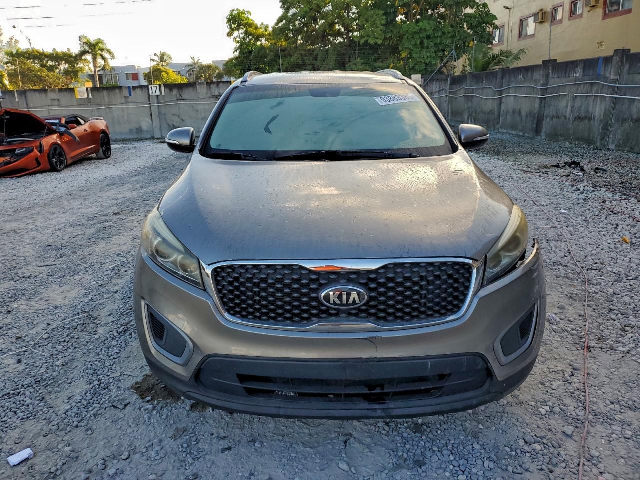 2016 KIA SORENTO