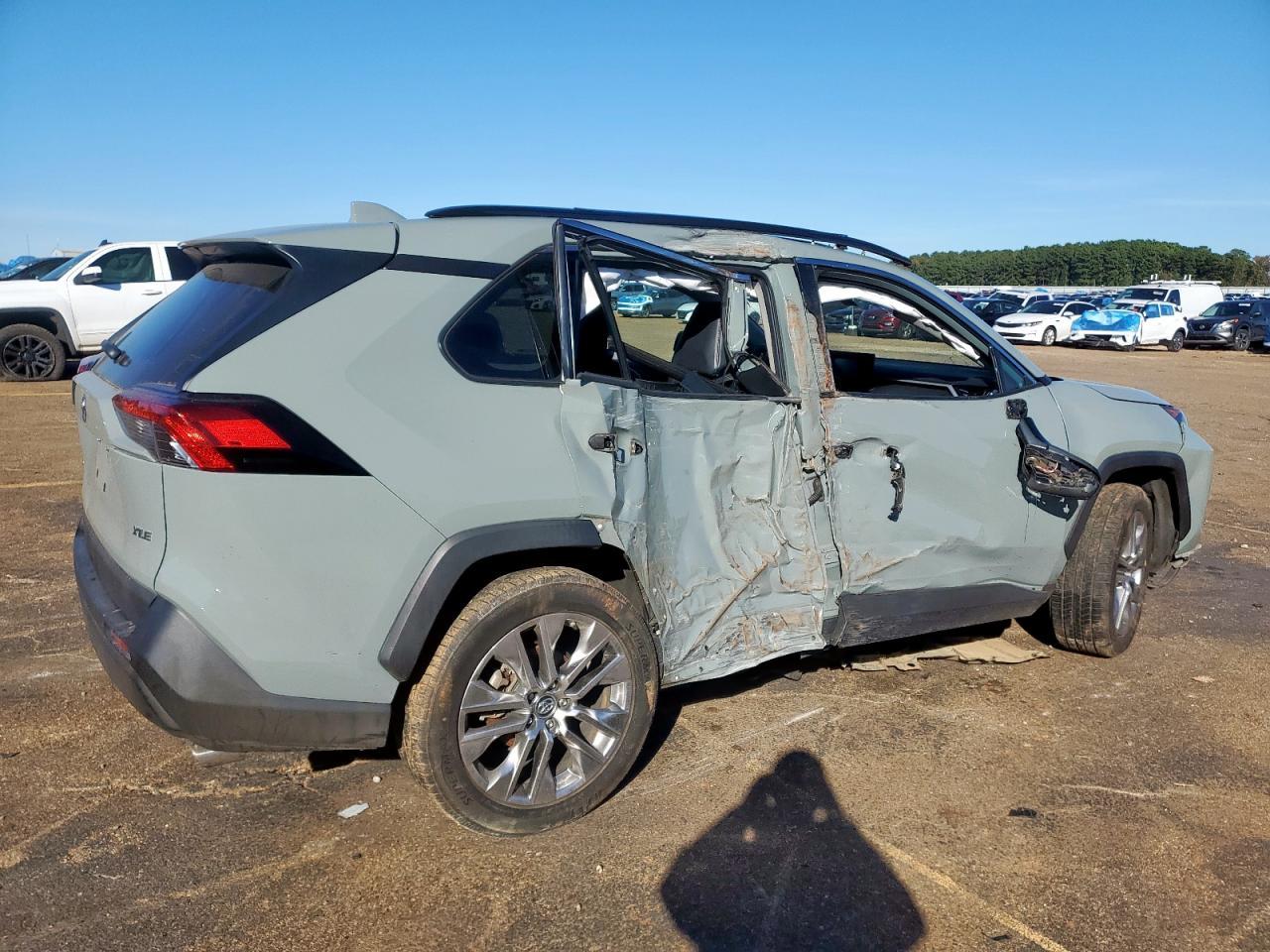 2019 TOYOTA RAV4
