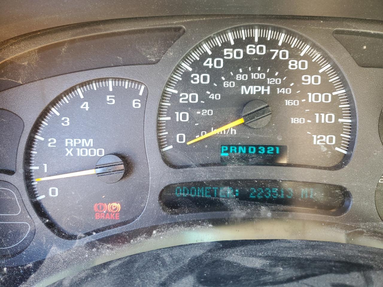 2004 CHEVROLET Suburban