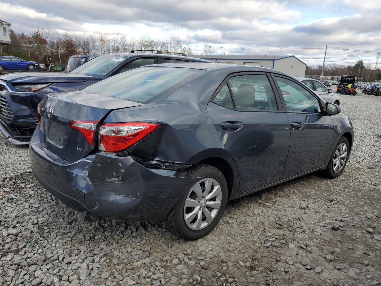 2015 TOYOTA COROLLA