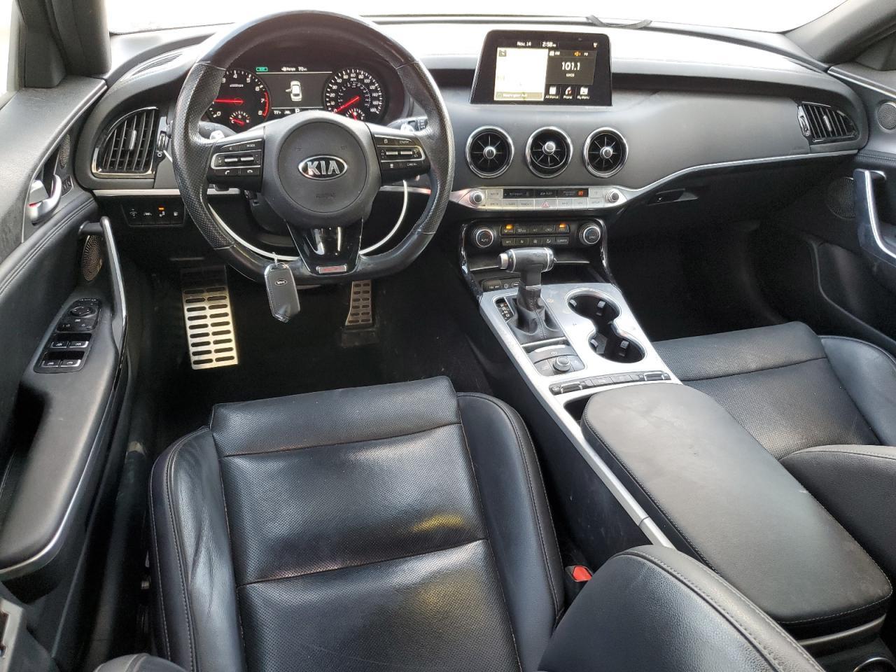 2020 KIA Stinger