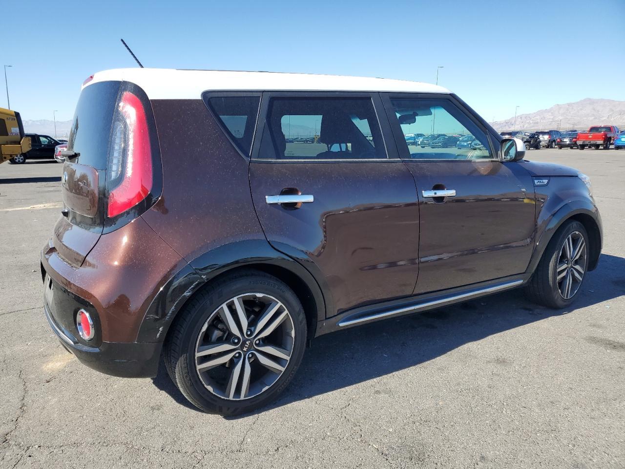 2017 KIA SOUL