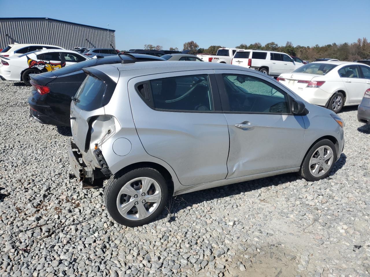 2017 CHEVROLET Spark