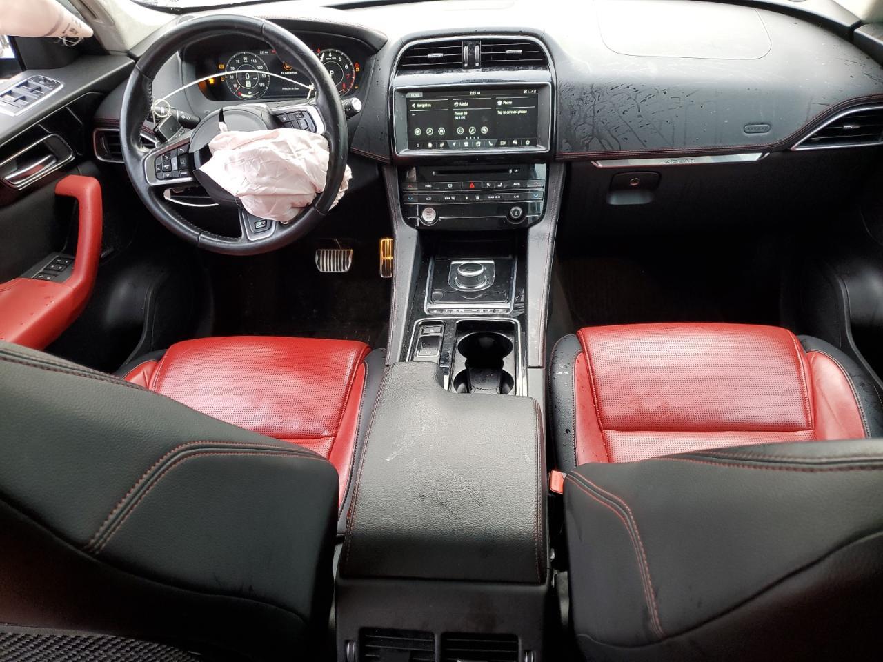 2019 JAGUAR F-Pace
