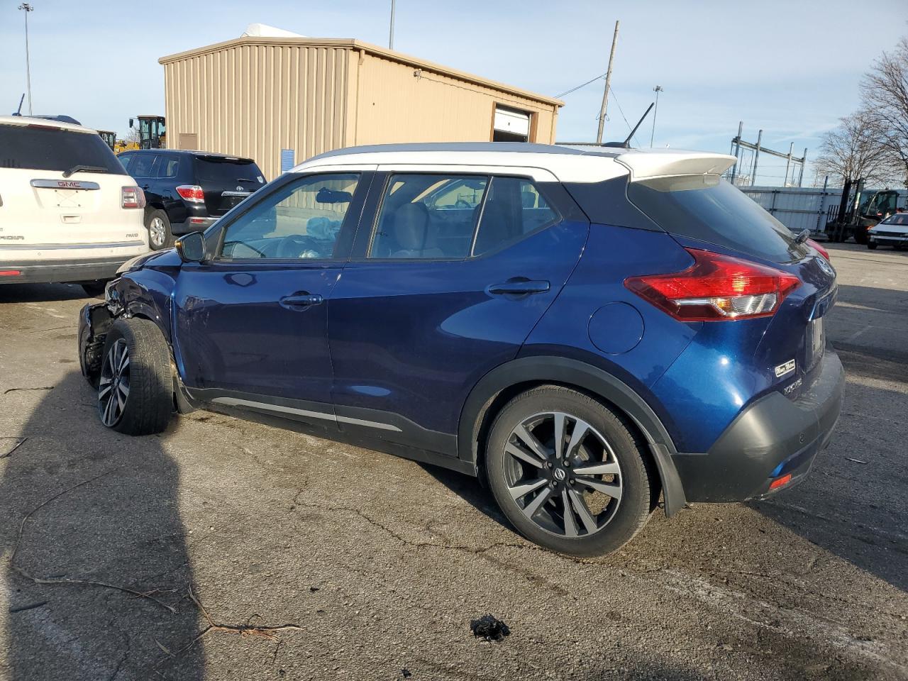 2019 NISSAN KICKS