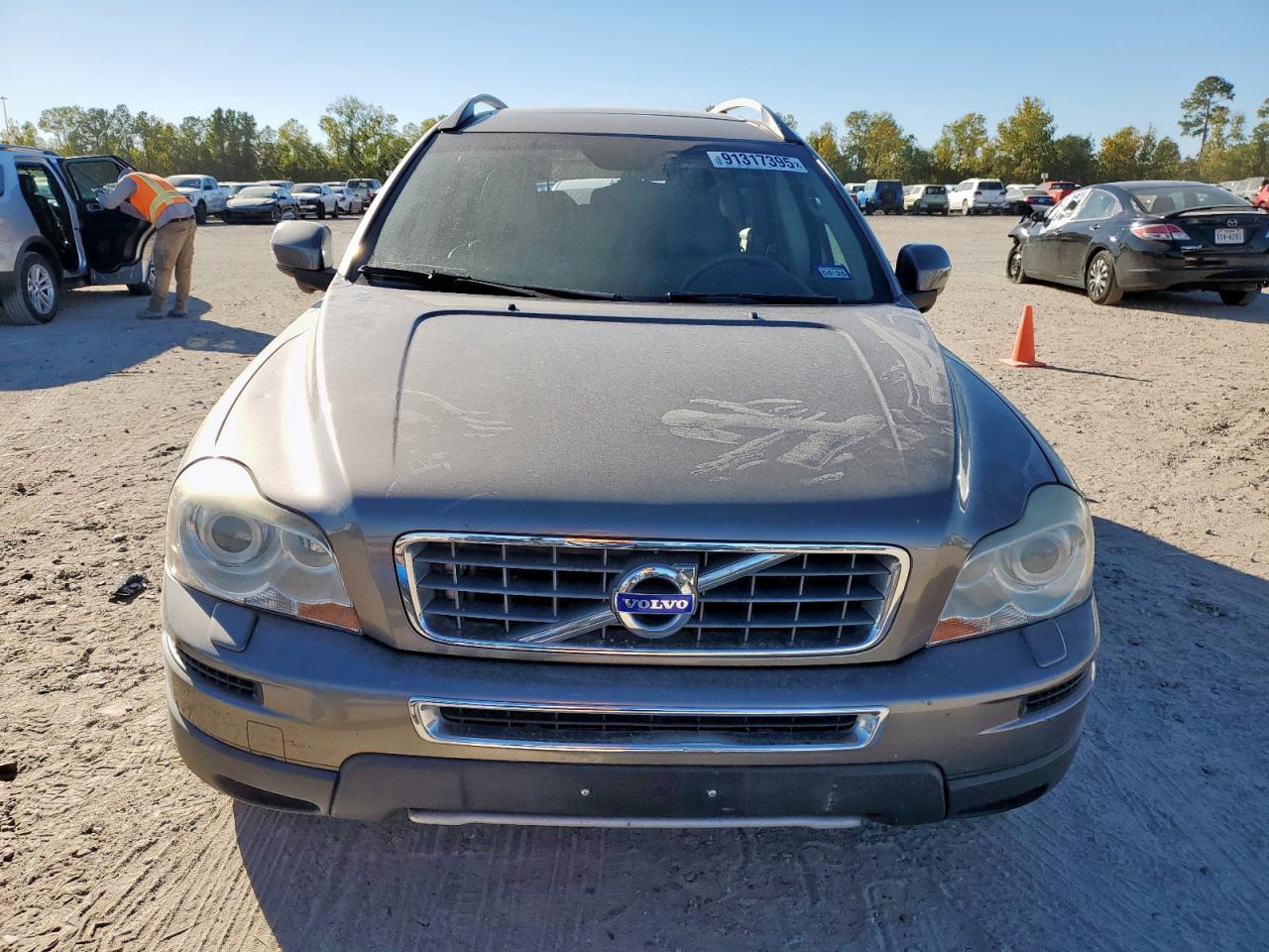 2011 VOLVO XC90