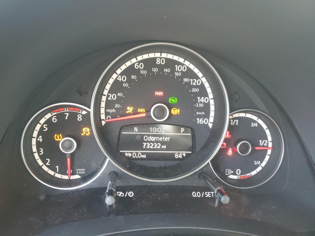 2016 VOLKSWAGEN Beetle