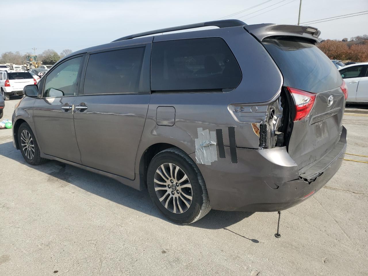 2019 TOYOTA SIENNA