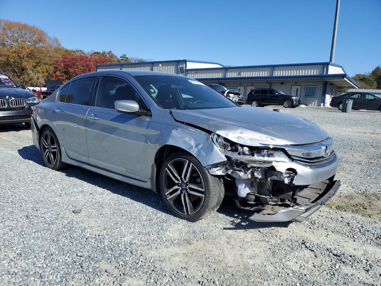 2017 HONDA ACCORD