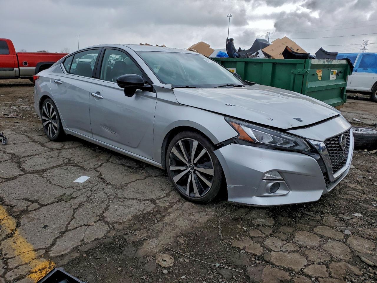 2019 NISSAN ALTIMA