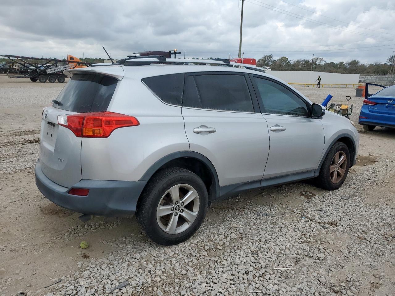 2015 TOYOTA RAV4
