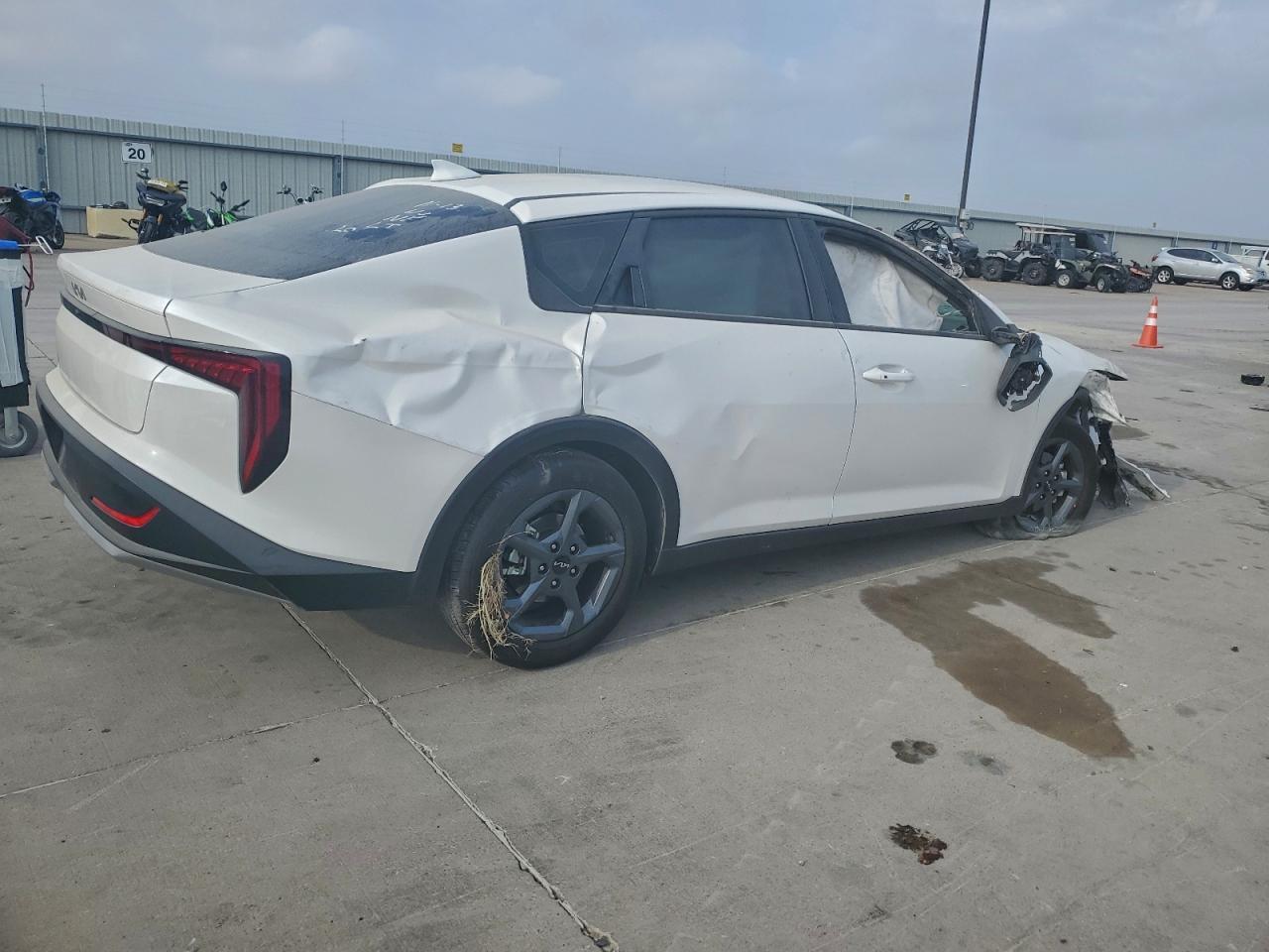 2025 KIA K4