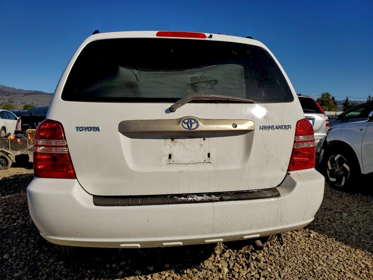 2003 TOYOTA HIGHLANDER