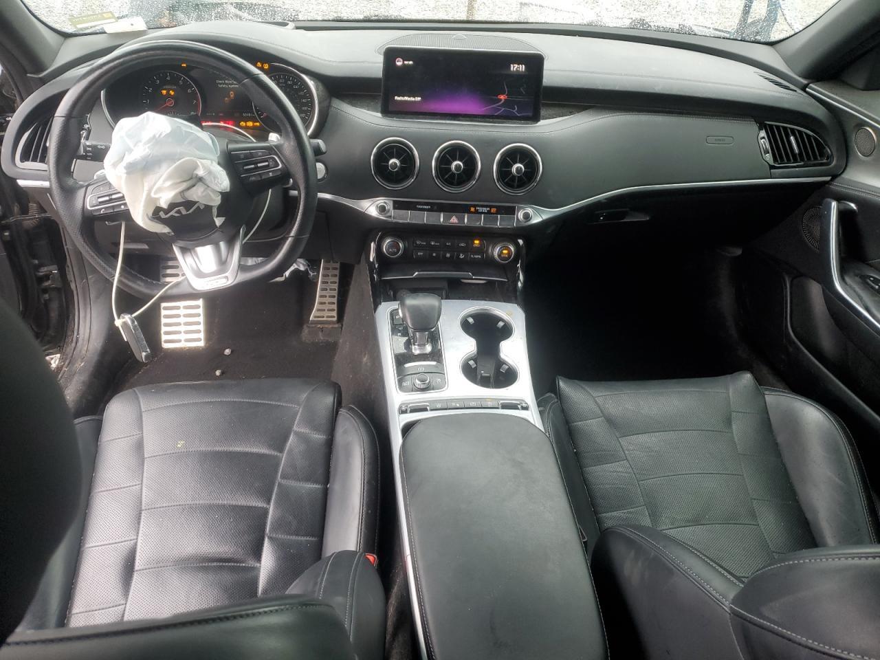 2022 KIA Stinger