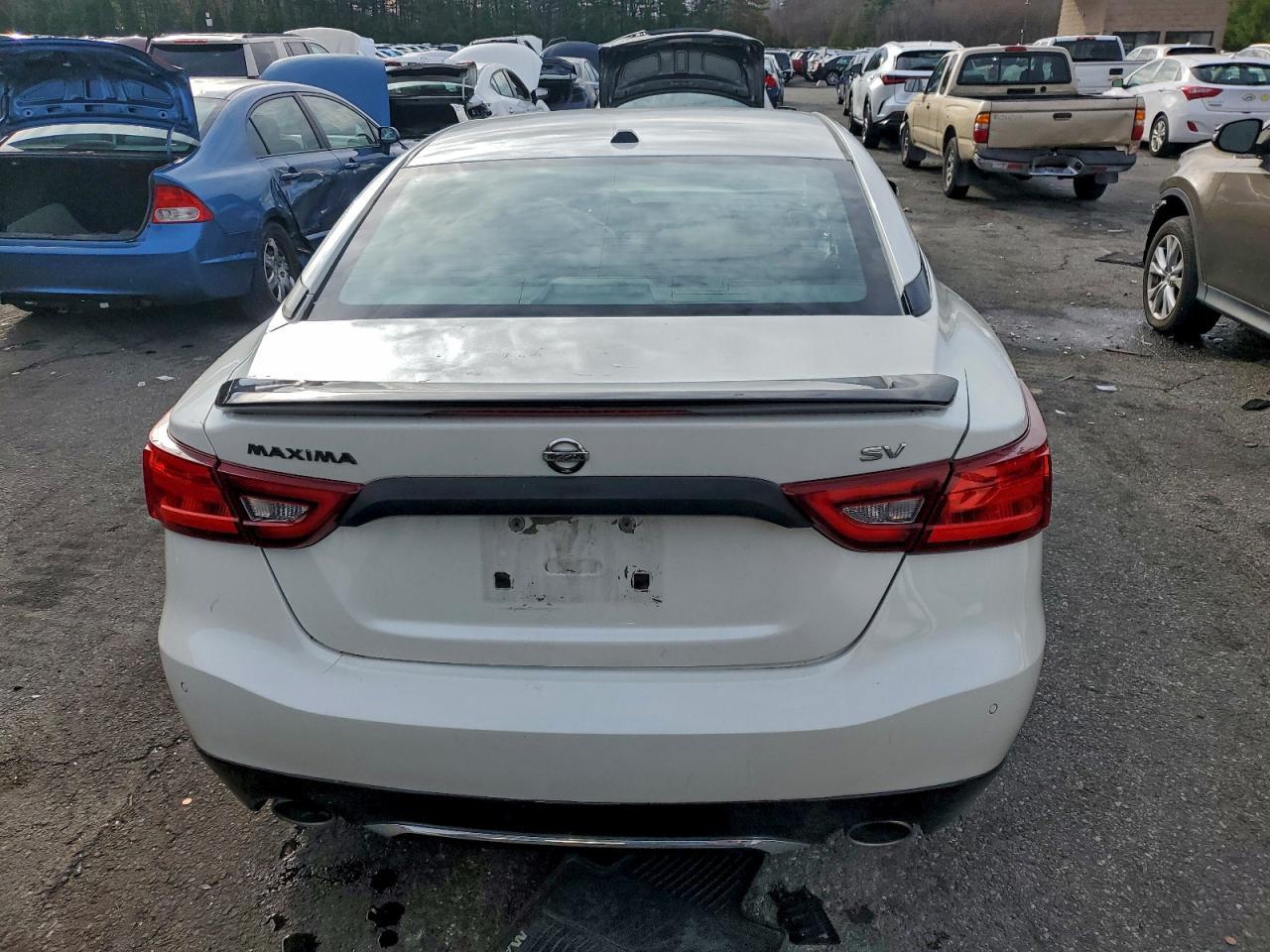 2016 NISSAN Maxima