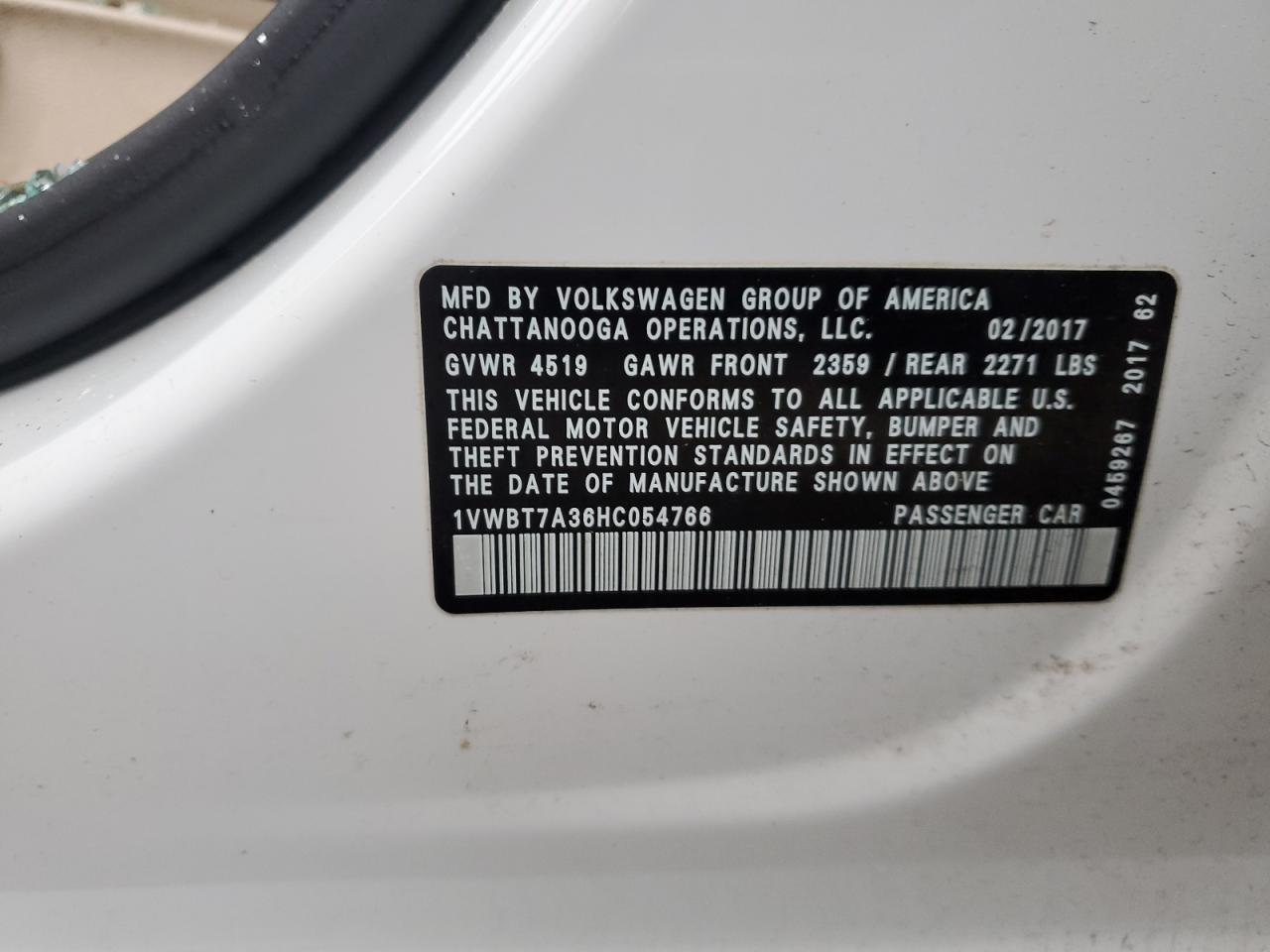 2017 VOLKSWAGEN Passat
