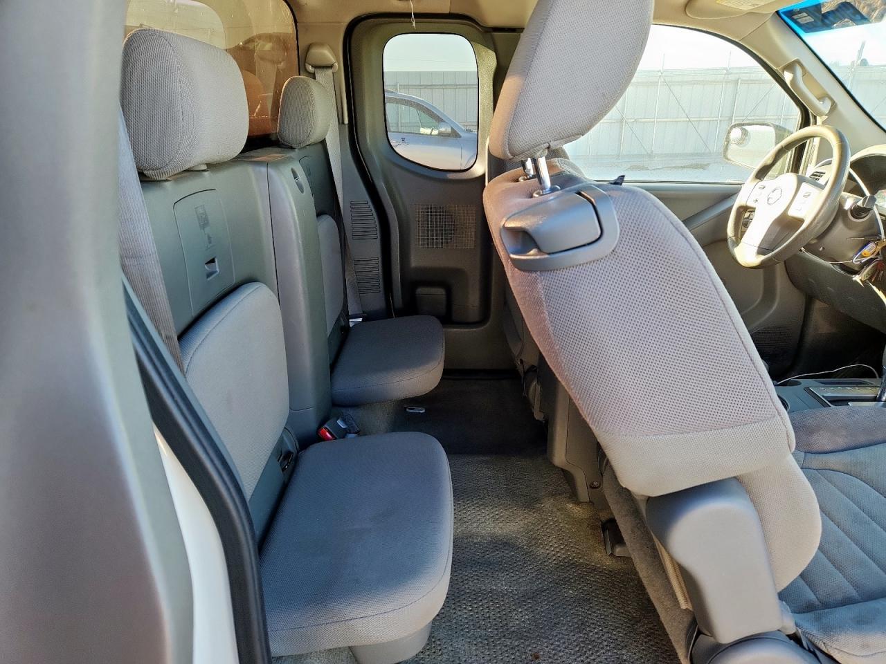 2014 NISSAN Frontier