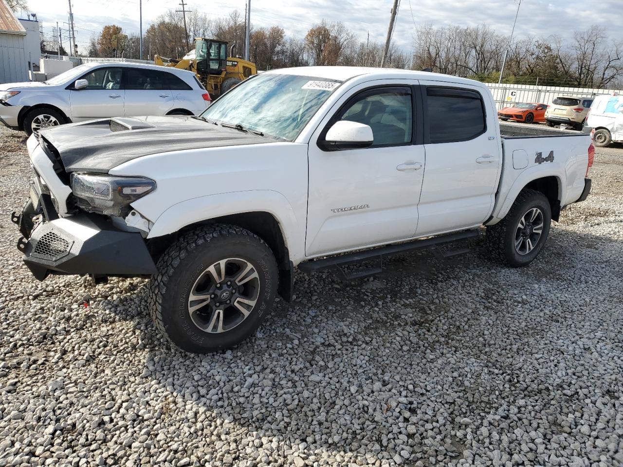 2017 TOYOTA TACOMA