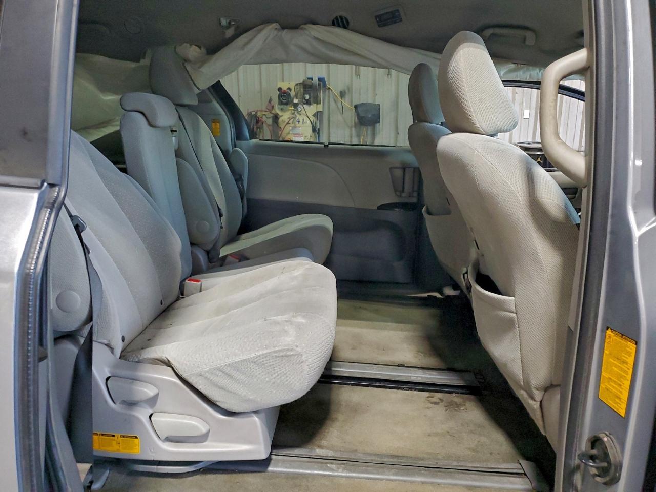 2014 TOYOTA SIENNA