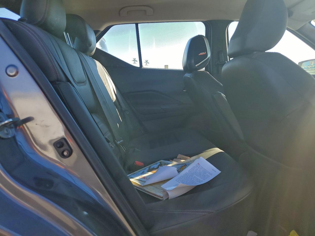 2020 NISSAN KICKS