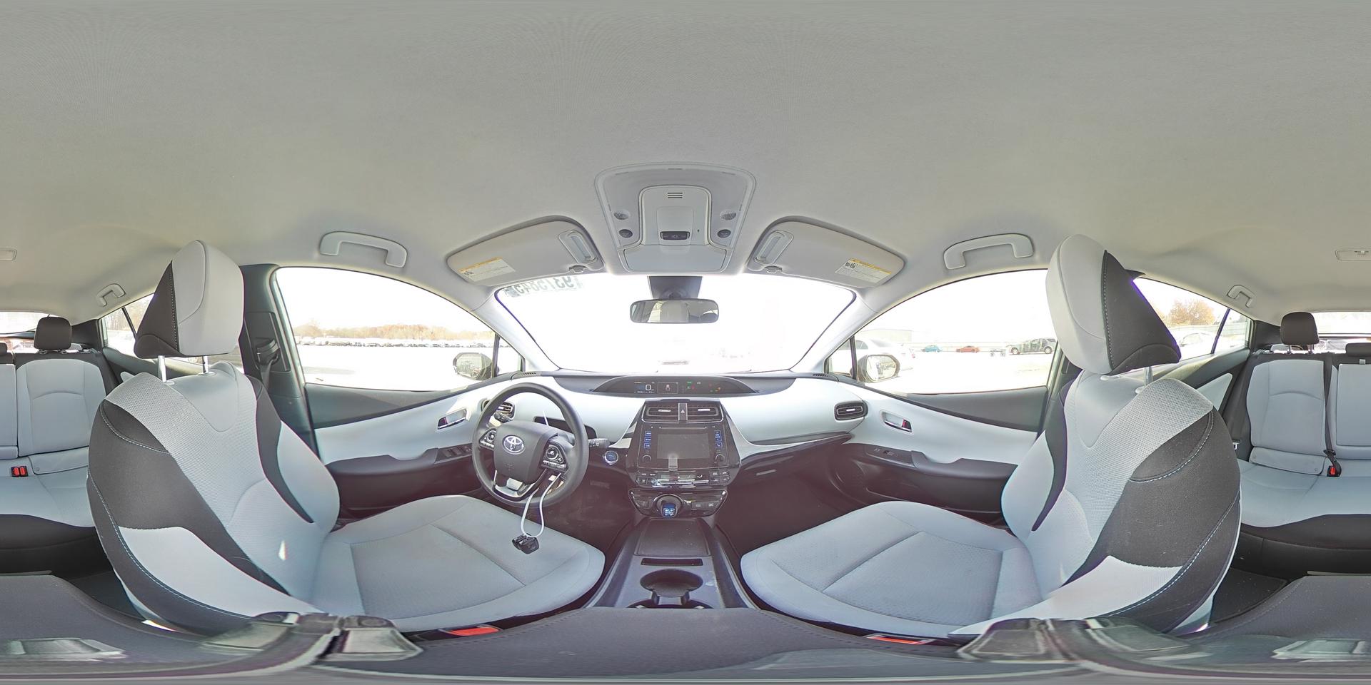 2019 TOYOTA PRIUS