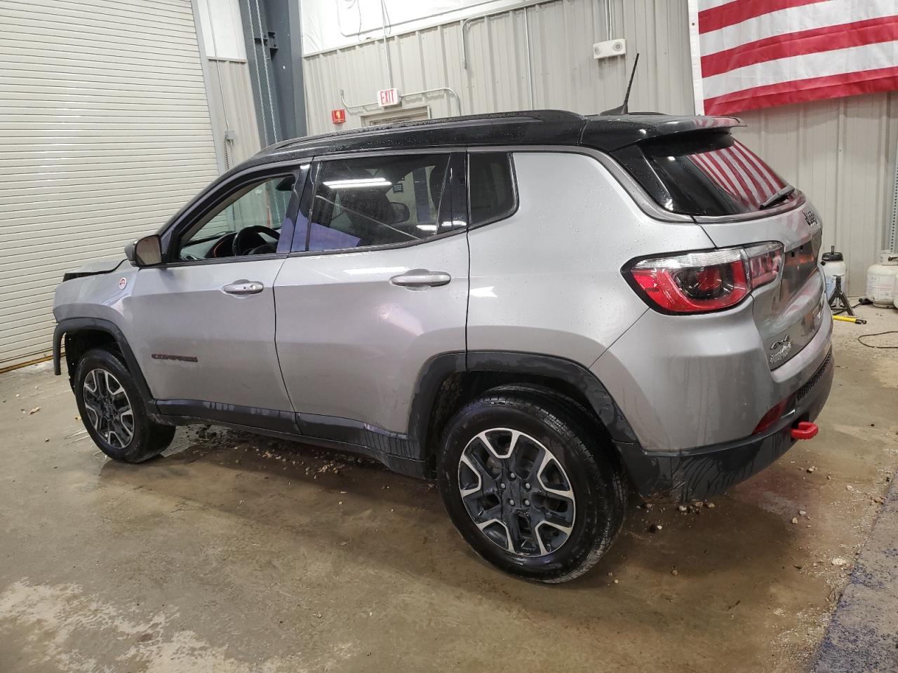 2020 JEEP Compass