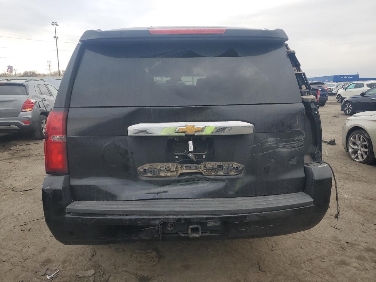 2015 CHEVROLET Suburban