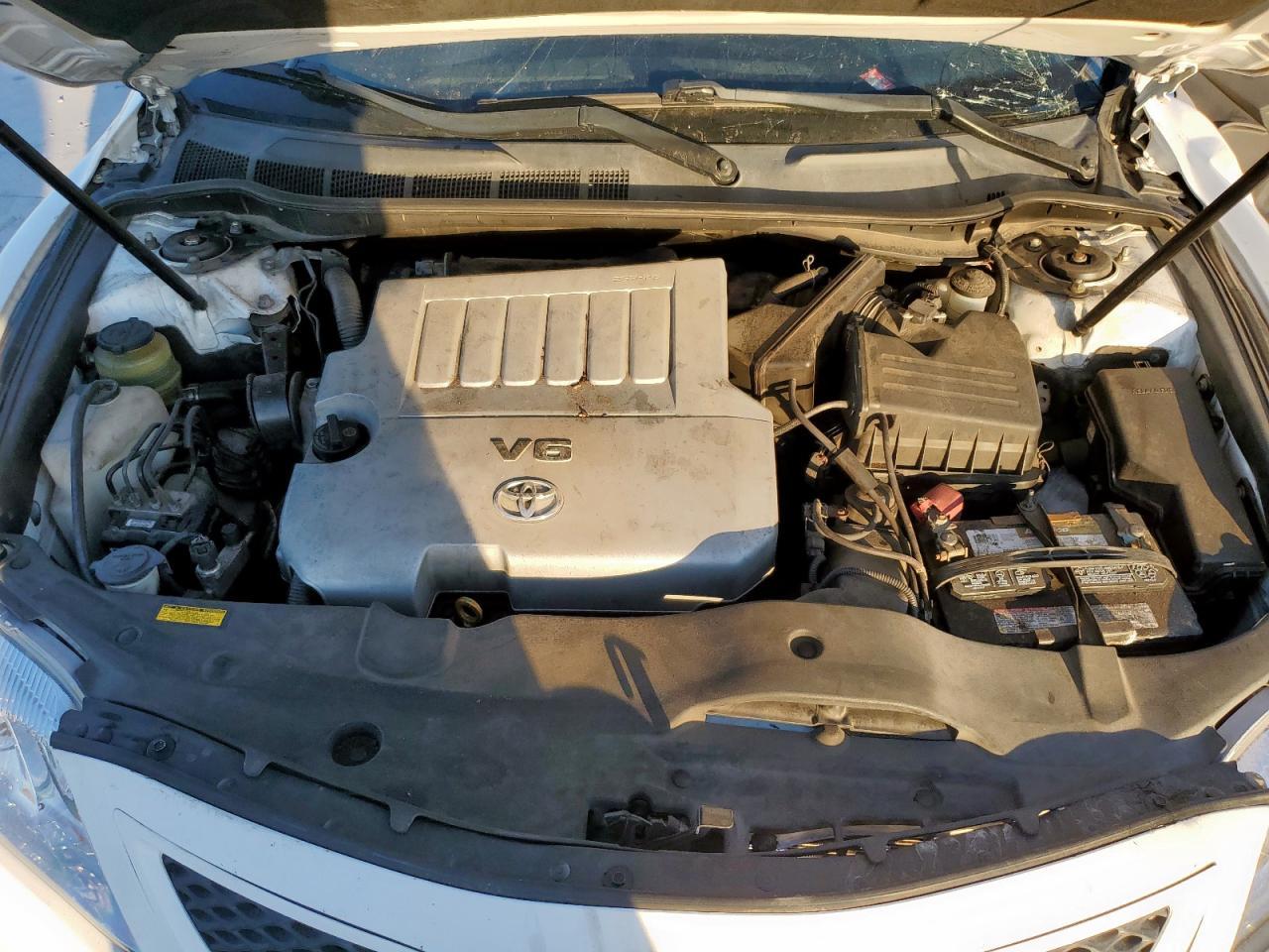 2011 TOYOTA CAMRY