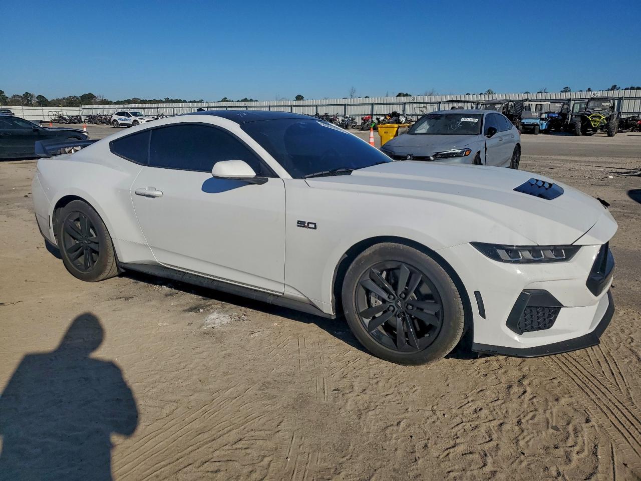 2025 FORD MUSTANG
