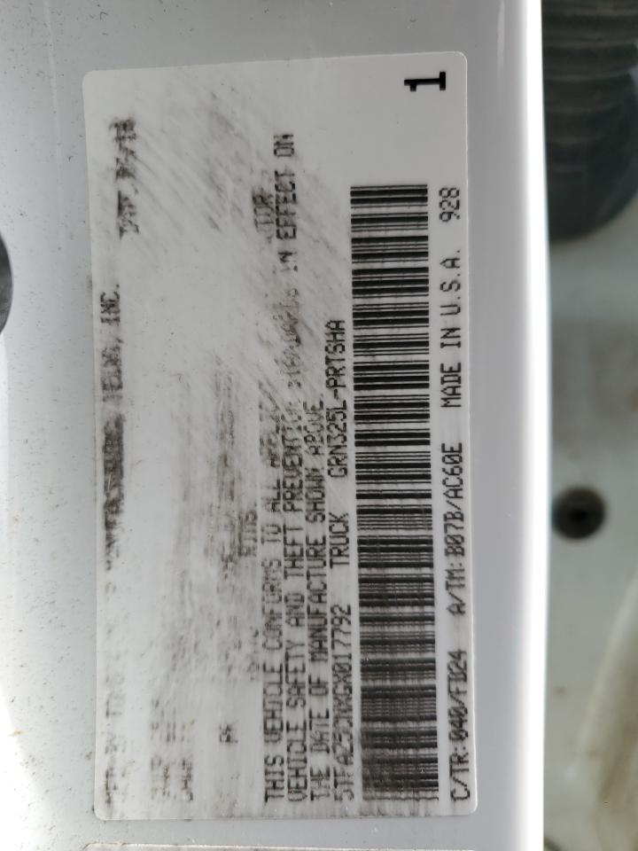 2016 TOYOTA TACOMA