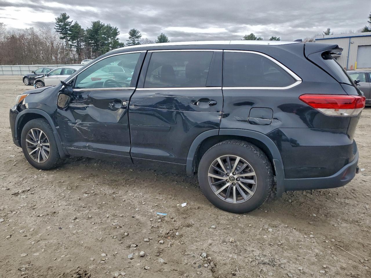 2018 TOYOTA HIGHLANDER
